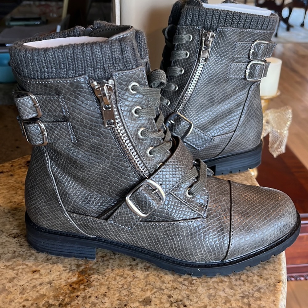 Boots Zip Lace Up Charcoal Booties Hiking Ankle Womens 8.5 JustFab